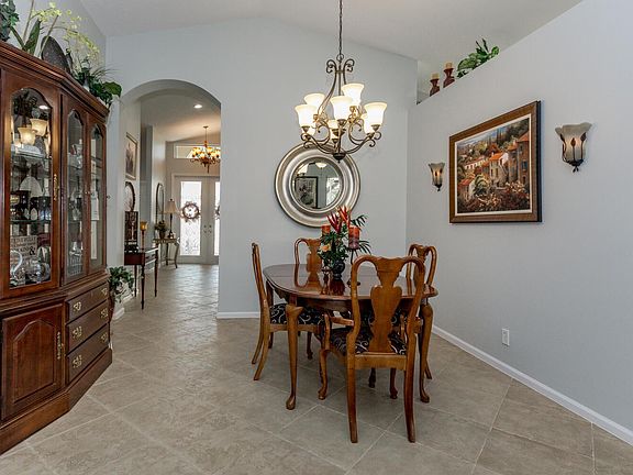4th image of 11744 Derbyshire Ln