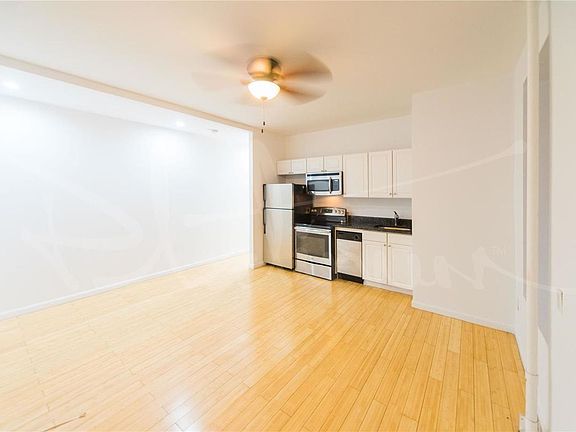 4th image of 301 Saint Nicholas Ave APT 26