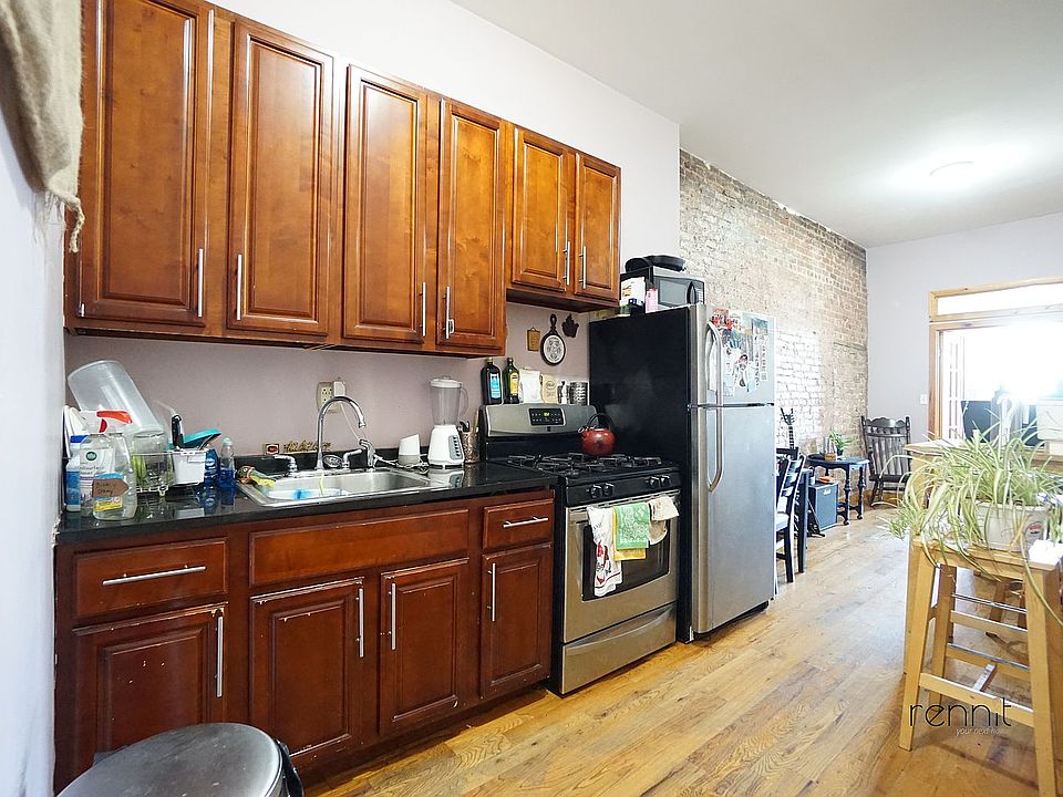 1st image of 420 Melrose St #3A