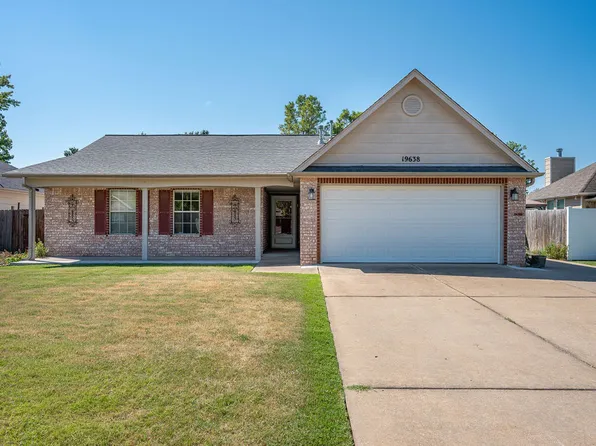 19638 E 38th Pl S, Broken Arrow, OK 74014