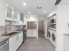 9240 Sabal Ridge Cir
