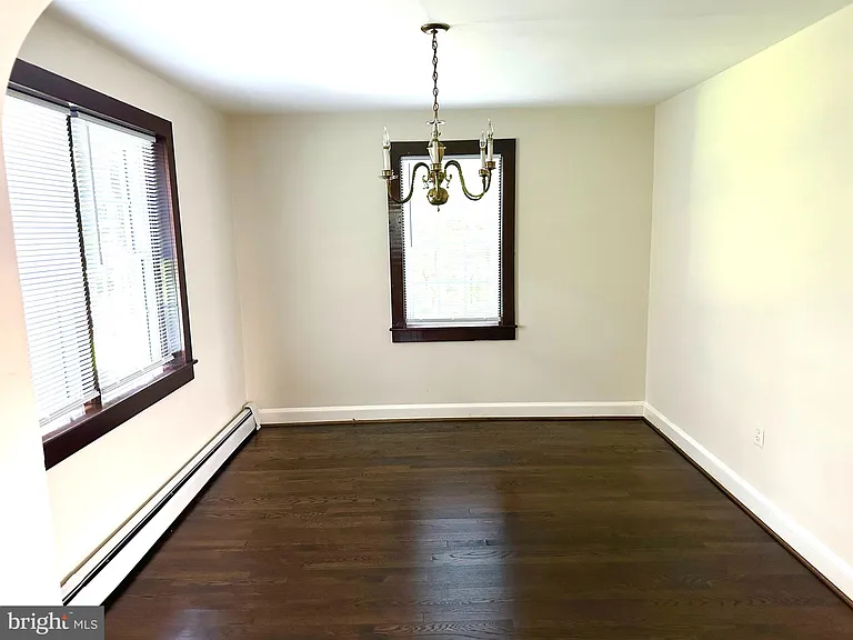 21120 Martinsburg Rd — Photo 13