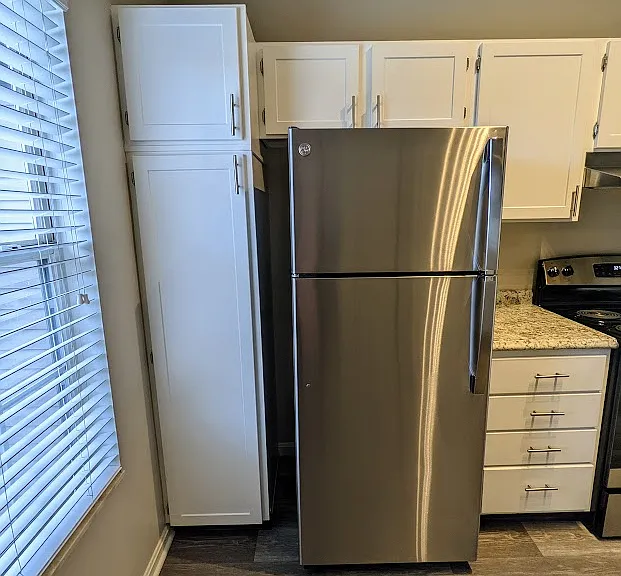 Spinnaker Cove Apartments — Photo 59