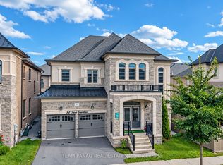 32 Viva Gdns, Oakville, ON L6H 0Z1