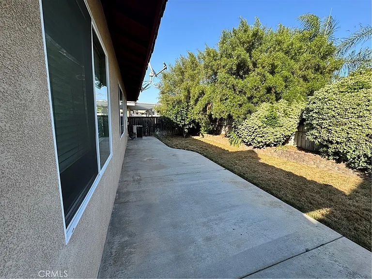36168 Leeds St — Photo 32