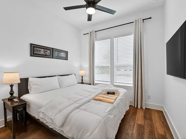 Torrita Dr — Photo 19