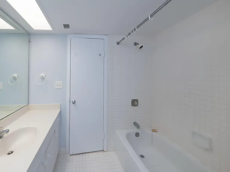 5501 Seminary Rd #1113S — Photo 7