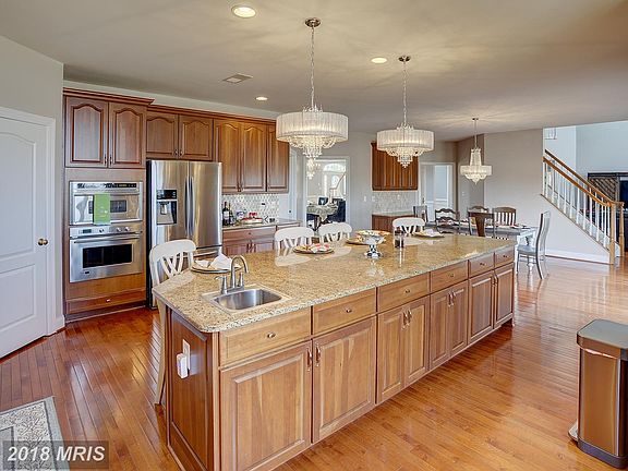 Gourmet Kitchen has granite counters