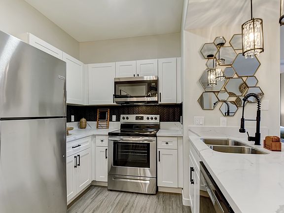 5th image of 2071 Hussium Hills St Unit 207