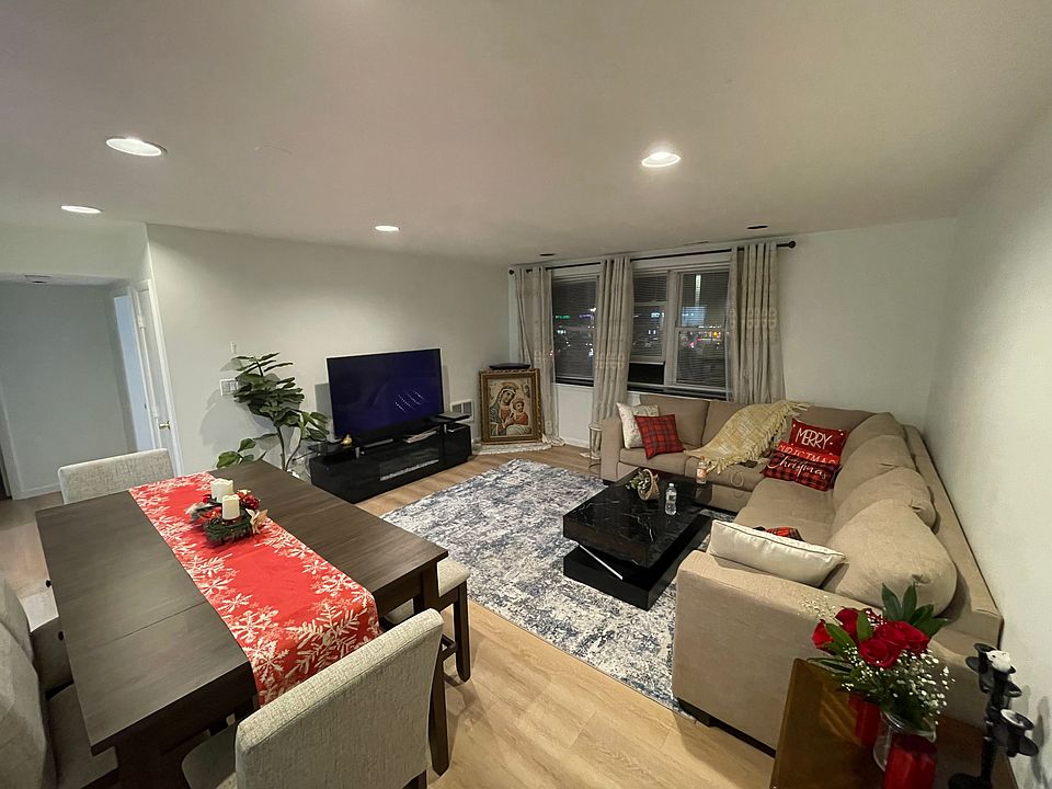 1st image of 530 Vfw Pkwy APT 104