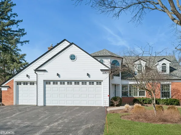 2164 Tanglewood Ct, Highland Park, IL 60035