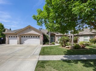 3326 E Paradise Ave, Visalia, CA 93292