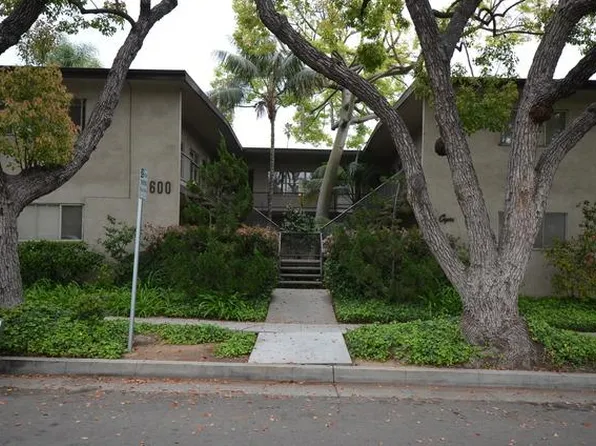 600 S Oak Knoll Ave #4, Pasadena, CA 91106