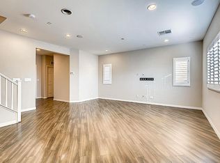 8117 Ancient Oaks Ave, Las Vegas, NV 89113