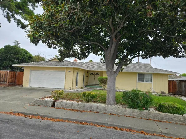 40725 Capa Dr, Fremont, CA 94539