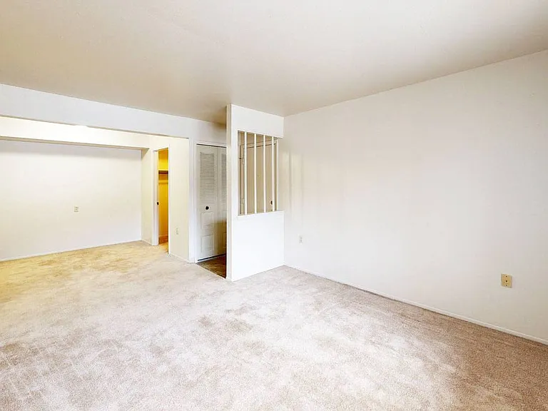 Trappers Cove Apartments — Photo 101