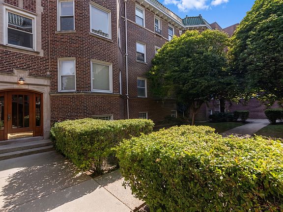 2nd image of 1224 Elmwood Ave APT 2W