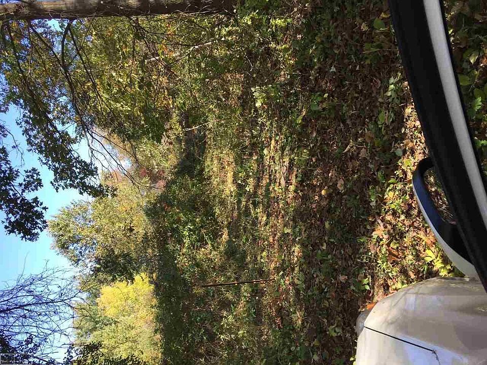 2nd image of 4595 General Squier Rd