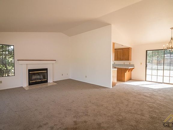 4th image of 29981 Pinedale Dr