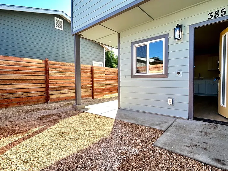 1-Bed/1-Bath Near Downtown San Luis Obispo and Cal Poly — Photo 7