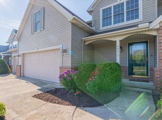 3001 Sable Oaks Rd, Bloomington, IL 61704