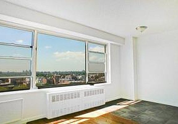 5th image of 3412 113th St APT 12E