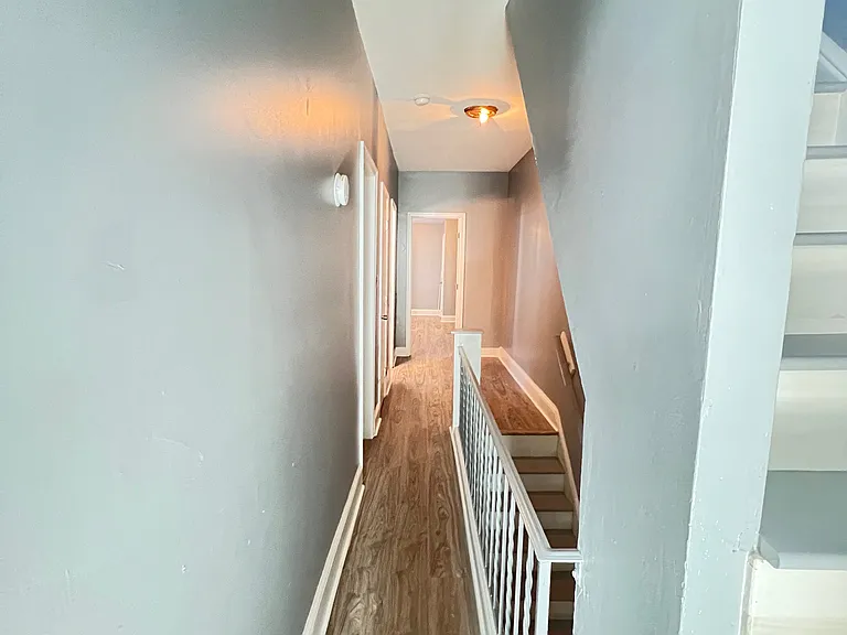 432 Chambers Ave — Photo 16