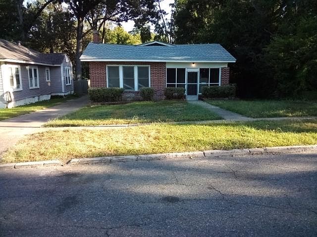 1st image of 228 Washington St