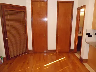 Rented by Maximus Realty Group