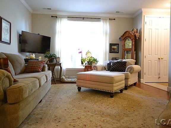4th image of 3218 Primrose Ln