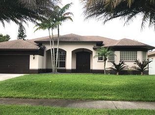 8605 SE Pinehaven Ave, Hobe Sound, FL 33455