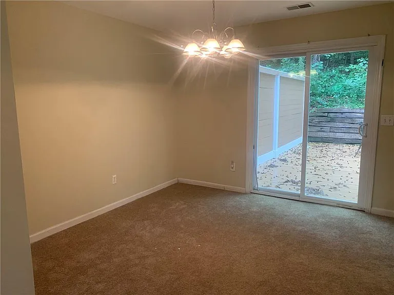 1652 Grist Mill Dr — Photo 6