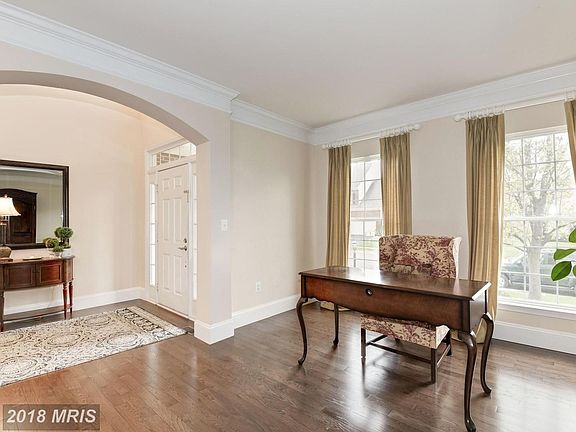 Square Edge Hardwood Floors Throughout Main Level