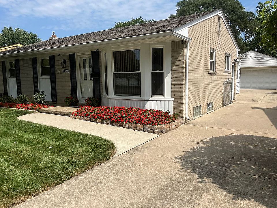 1st image of 29668 Newport Dr