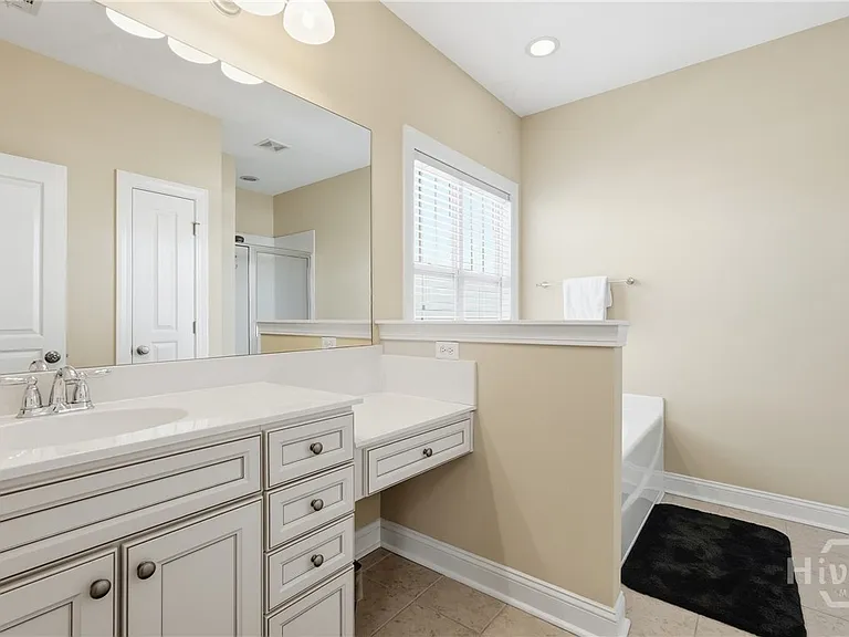 313 Lake View Dr — Photo 28