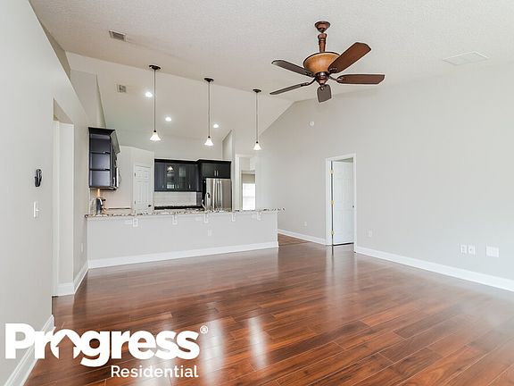 4th image of 757 Paris Dr