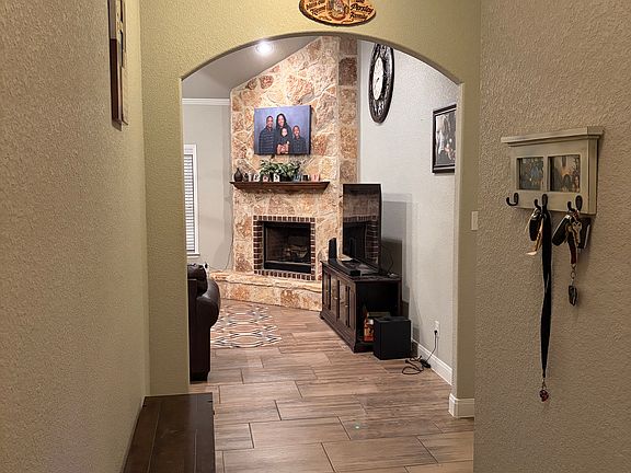 2nd image of 8205 Salt Mill Hollow Dr