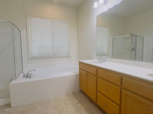 3024 Dovehouse Ct, Modesto, CA 95355
