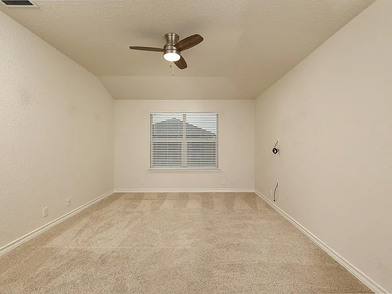 325 Colbert Ferry — Photo 16