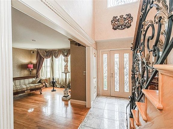 3rd image of 27 Honey Ln