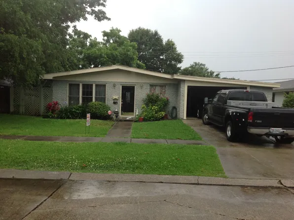 186 Willow Dr, Gretna, LA 70053