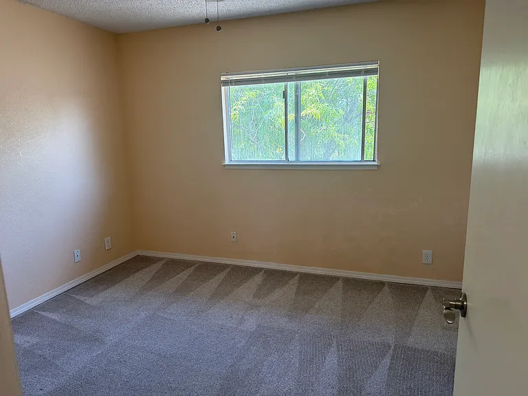 125 Amberidge Dr — Photo 18