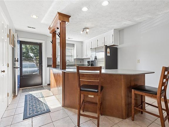 3rd image of 8007 Sunset Dr #1C