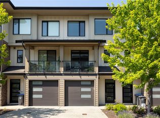 12798 Lake Hill Dr #8, Lake Country, BC V4V2W5