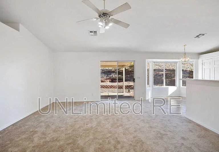8960 E Volcano Dr — Photo 6