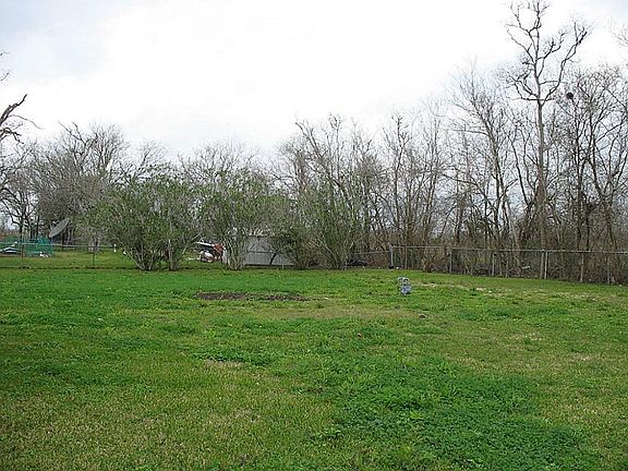 Large Backyard is  Fully Fenced