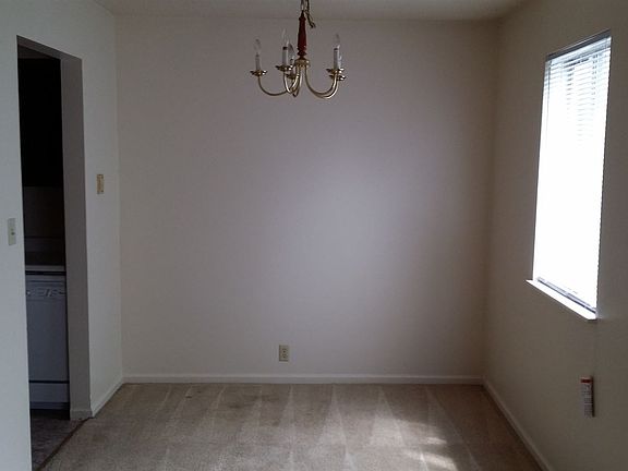 3rd image of 400 S 29th St APT H