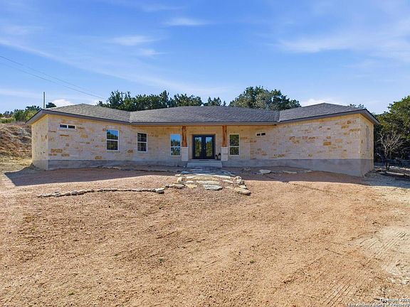 2nd image of 237 Hopi Trail