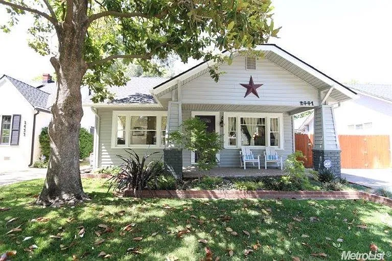 2441 Montgomery Way photo 1
