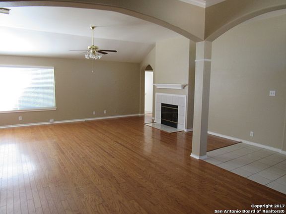 2nd image of 1133 Lauran Park Dr